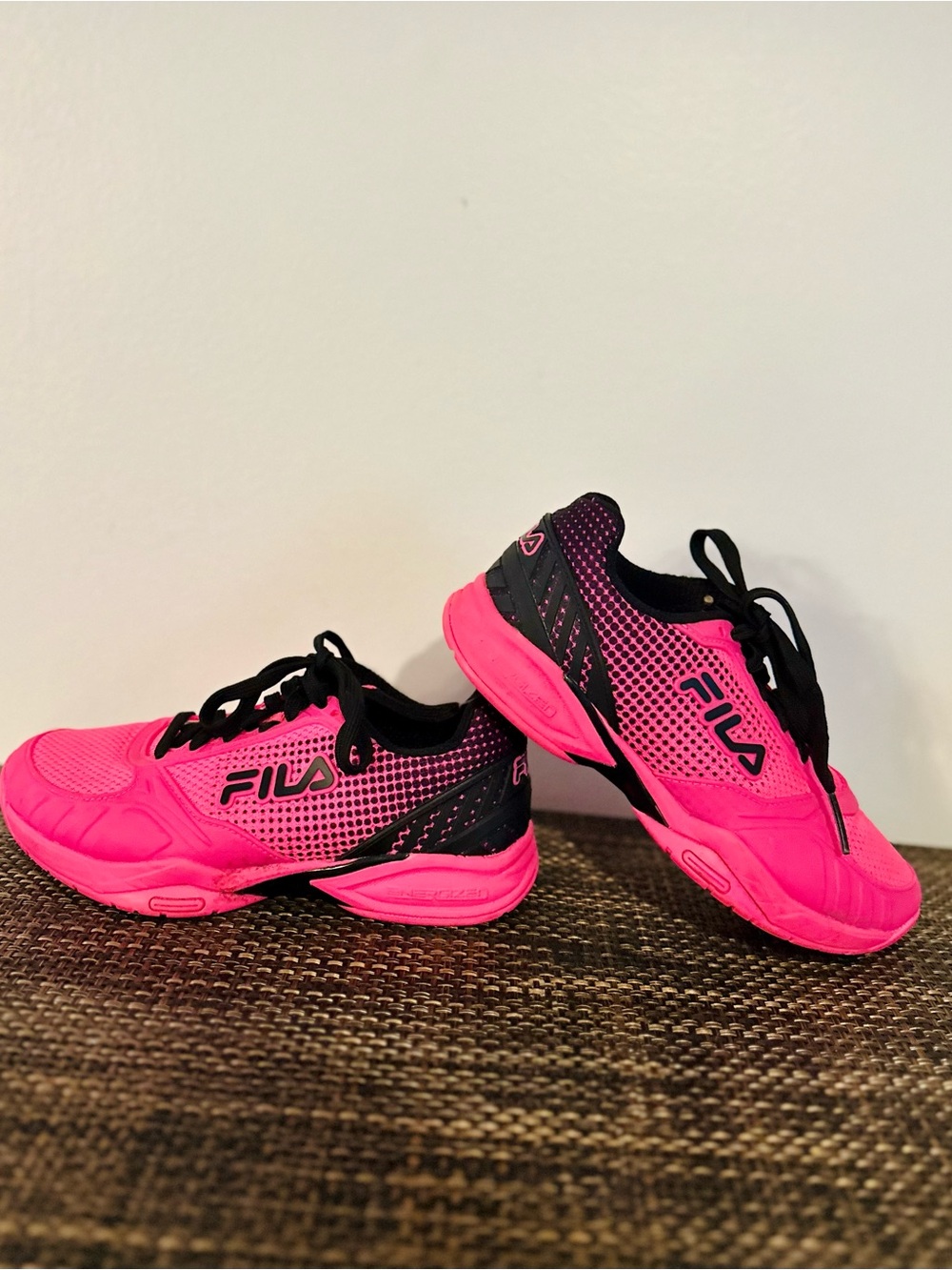 FILA Women's Volley Zone Pickleball Shoes - Knockout Pink / Black (Size 6.5) - Picture 2 of 9